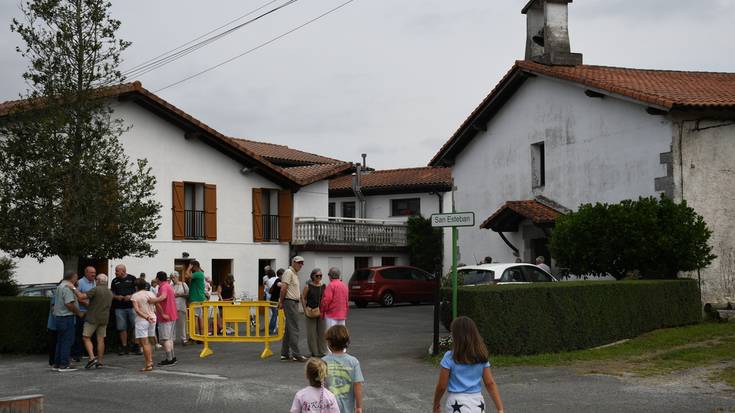 Bisitariak hurbildu dira San Esteban egunean