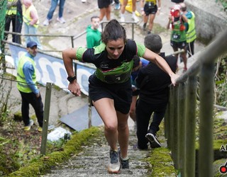 Ainhoa Sanz eta Oier Etxeberria izan dira bizkorrenak Bertxingo 500 eta 1.000 eskailerak igotzen