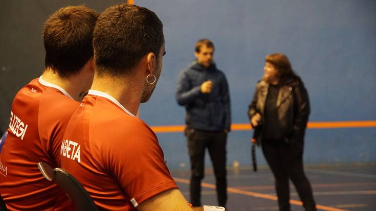 Umorez beteriko bertso-pilota ekitaldia
