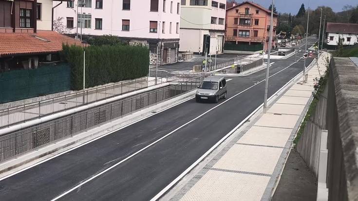 Lehen ibilgailuak, etorbidean barrena