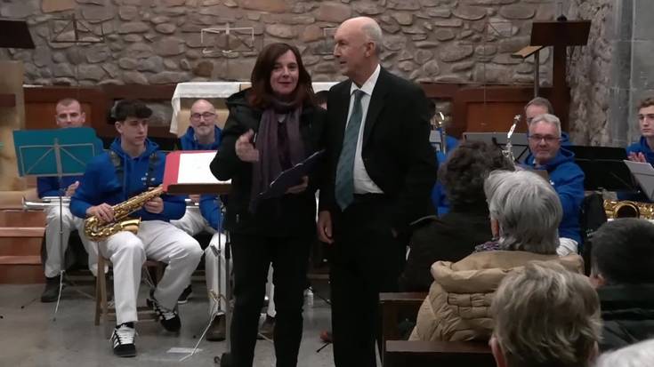 Isidro Langara futbolari handiaren omenezko abestia estreinatu dute