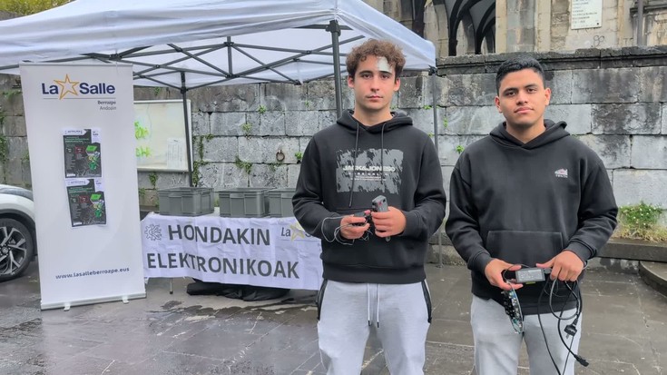 Hondakin elektronikoen bilketa, La Salle Berrozpeko ikasleek eskutik