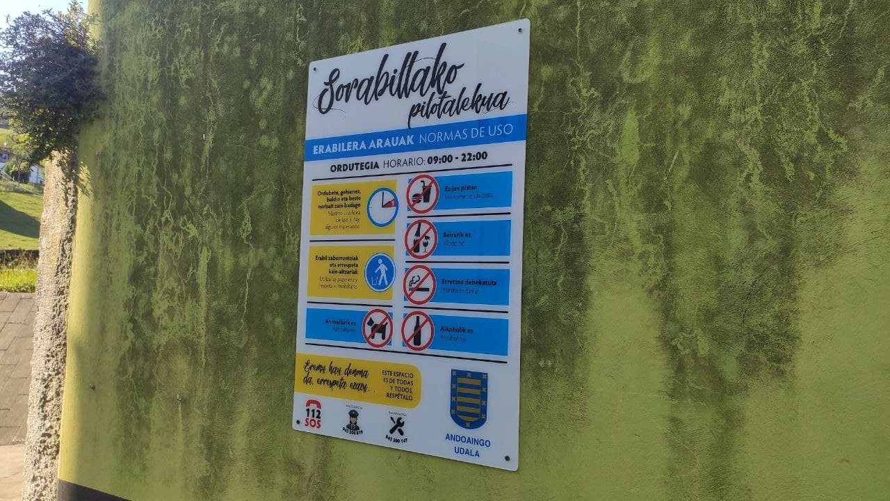 Sorabillako eta Goiburuko frontoiak erabiltzeko arauak ezarri ditu Udalak
