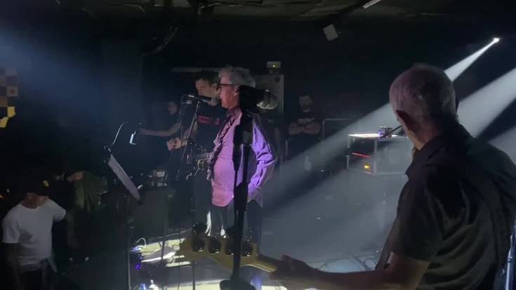 Txanpi eta hainbat lagun gogoan hartu zituzten Andoaingo Gaztetxean