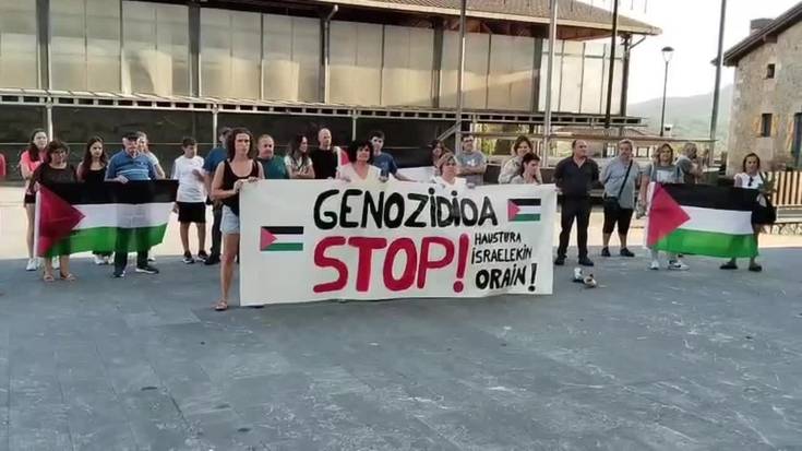Ekitaldi berezia egin dute Adunan, Palestinako herriaren alde