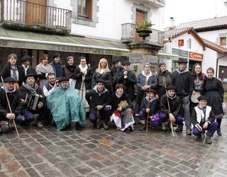 Santa Ageda bezperako kantu-erronda, Aiztondon