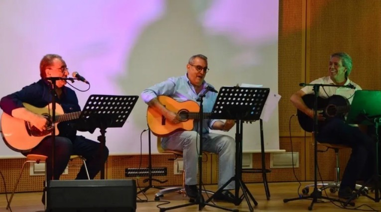 65 urtetik gorakoei zuzendutako musika tailerra, Loatzoren eskutik