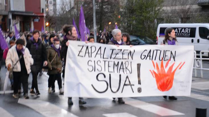 Zizurkiletik Villabonara manifestazioa, martxoak8an