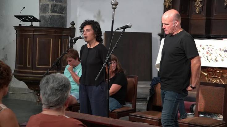 Maialen Lujanbio eta Aitor Mendiluze bertsotan Sorabillan: Andoainen N1 eta A15arekin arazoak
