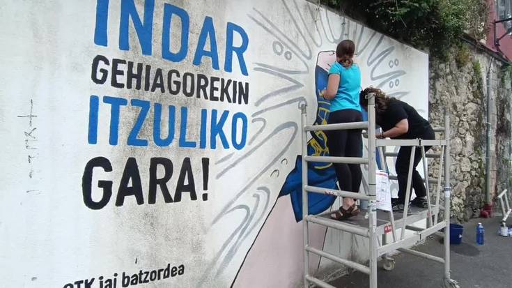 Murala jaietarako apaindu dute