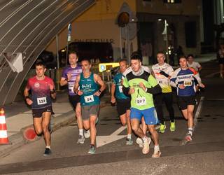 Gau Krosa, irudi bidez