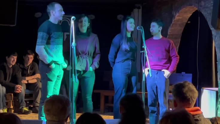 Villa Amasakoen agurra, Herriarteko saioan