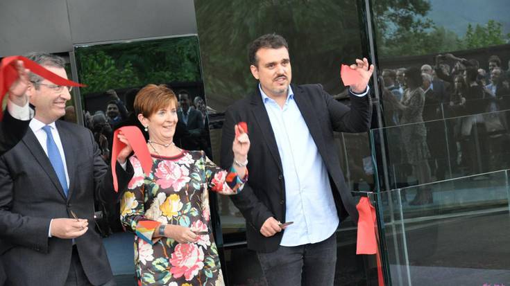 Irizar e-Movility lantegia inauguratu dute