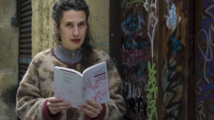 BERTSO SAIO LITERARIOA: Hezur berriak