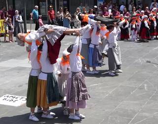 Dantzari guztiak Goikoplazan dantzan, Andoaingo 36. Euskal Jaialdian
