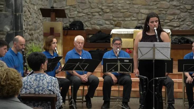 Olagain Txistulari Elkartea eta Ane Telletxea txistularia: "Cunningham Collection"