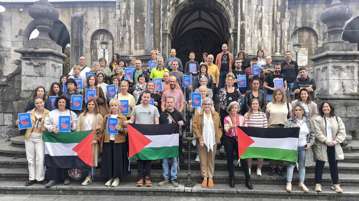 Palestinaren aldeko lanuztearekin bat egin dute udaletxeko langileek