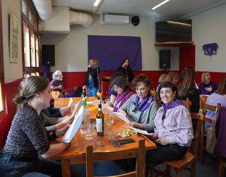 Bazkaria eta kantaldia, Txulobi elkartean