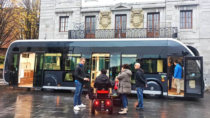 Hiribus eta auto elektrikoak, ikusgai Goikoplazan