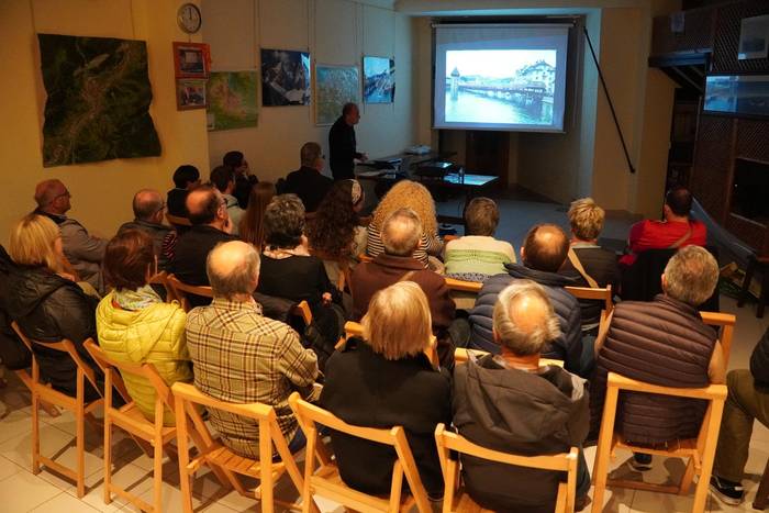 Euskaldunako mendizaleek 1983an Tirolera egindako irteera hura