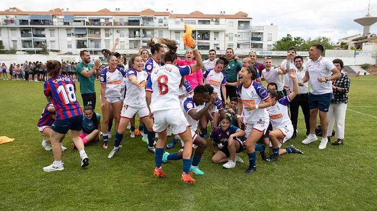 Emakumezkoen Eibar futbol taldeak lehen mailara egin du jauzi, Yerai Martinen gidaritzapean