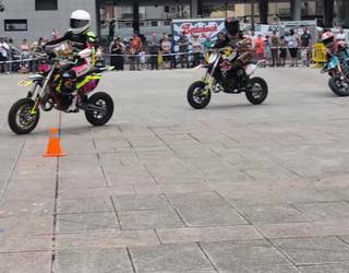 Fernandez "Pelontxu", Bujan eta Nazabalen motoziklismoko erakustaldia Etxeberrietan