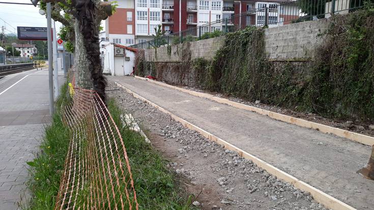 Pasabide berria egingo du Udalak, tren geltokira sartu-irtena egiteko