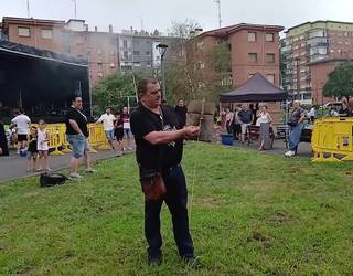 Karrikan jaien hasiera iragartzen duen suziri jaurtiketa