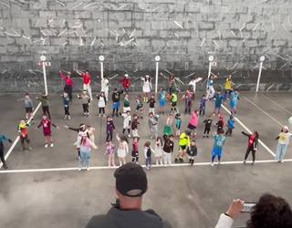 Arratsaldeko ikuskizuna