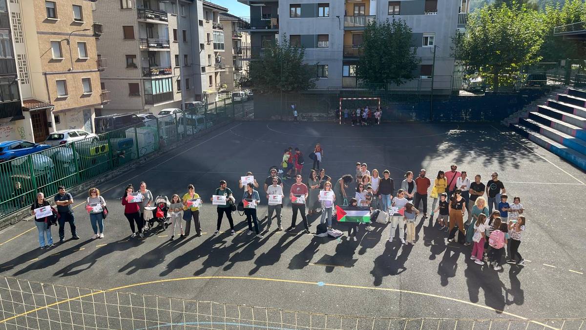 Ostegunero, elkarretaratzeak egingo dituzte Egape Ikastolan, Palestinaren alde