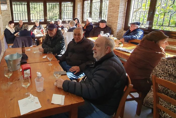Urteko batzarra deitu du Olagain auzoko Santa Krutz elkarteak