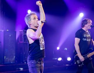 Lendakaris Muertos, asteburuan, Andoaingo Gaztetxean