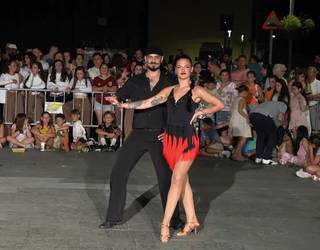 Bakartxo&Joseba dantza eskolako Marta eta Mikel irakasleen salsa saioa