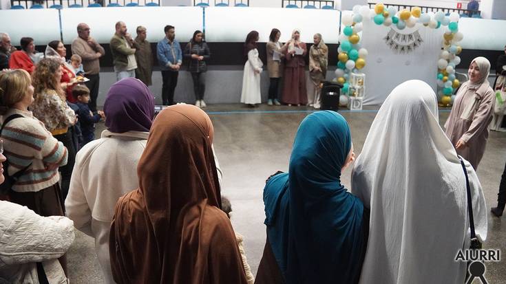 Ramadan amaierako ospakizuna, herri osoari zabalik