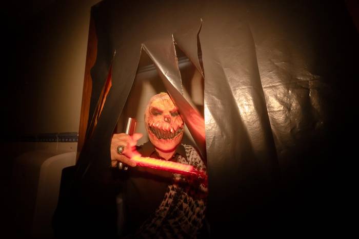 Lagun askoren lanari esker egin ahal izan da Gau Beltza