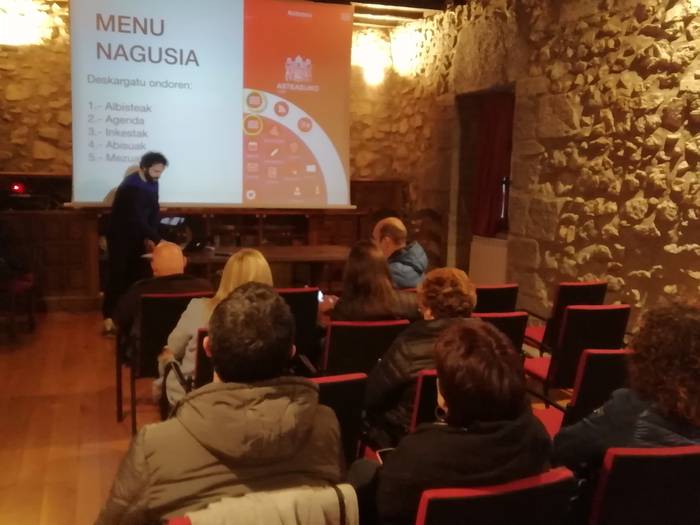 'Appa Asteasu' aplikazioa aurkeztu dute