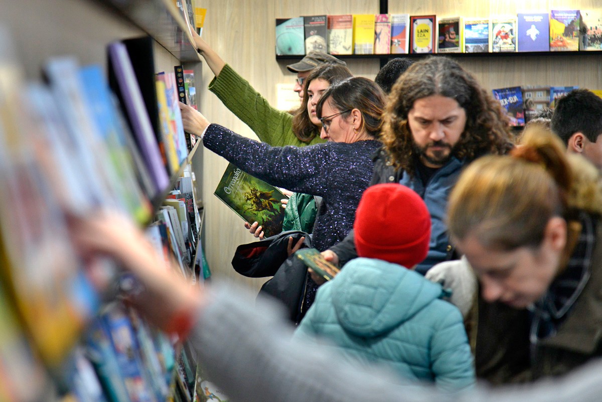 Katalogoa euskaraz jolastu, dastatu eta partekatzeko