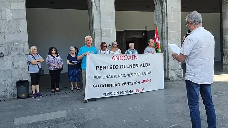 Zahartzaroko abusu eta tratu txarrak salatu dituzte pentsiodunen elkarretaratzean