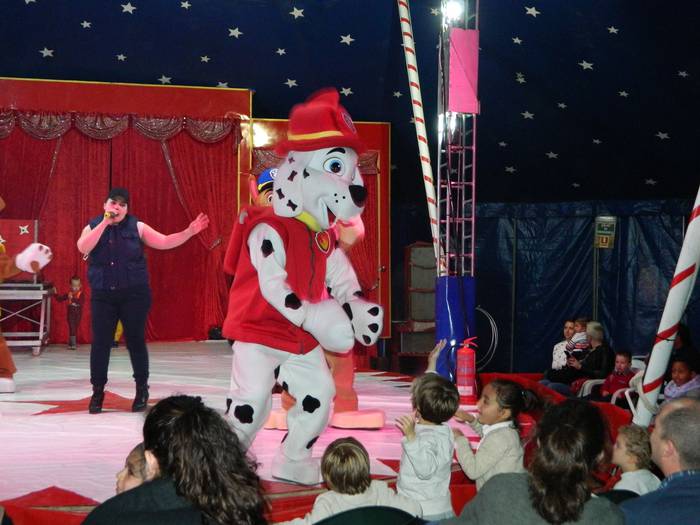 'Los titiriteros' zirkua