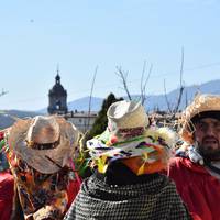 Inauterien etorrera iragarriko dute Puska-biltzaileek, Leizotz aldean