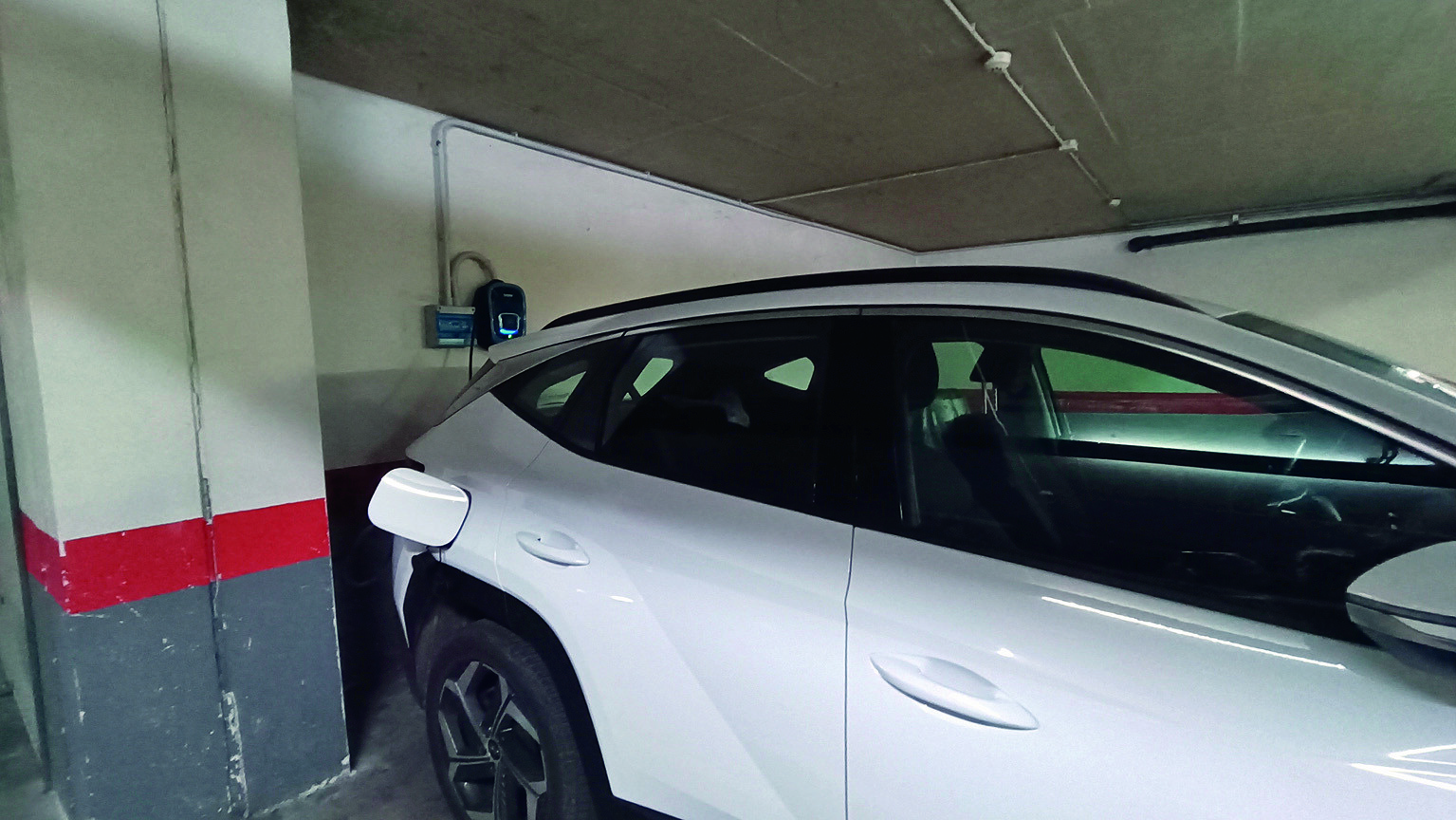 Auto-elektrikoen kargarako puntuak, garaje komunitarioetan aztergai