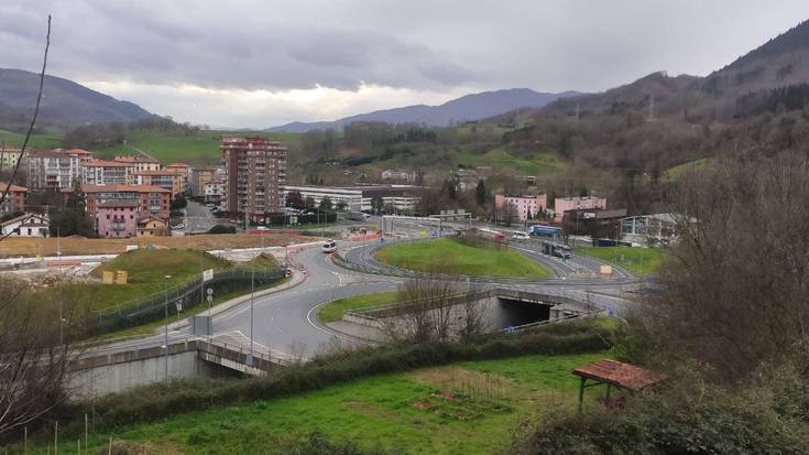 Herriko sarrera eta irteera itxiko dira ostiraletik aurrera Bazkardoko A15eko biribilgunetik