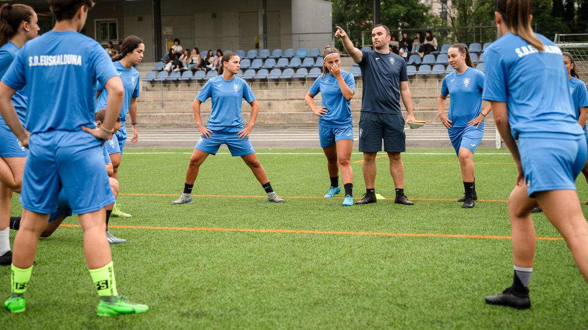 "Urnietaren aurkako partida zaila aurreikusten dut"