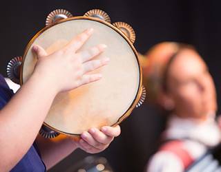Panderoa egiteko tailerra, Loatzo Musika Eskolaren eskutik