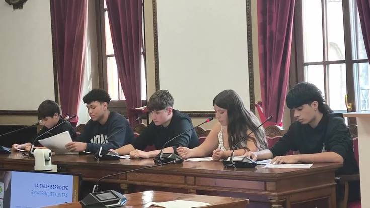 Ikasturte amaierako ikasleen foroa udaletxean, Eskolako Agenda 2030ren barruan
