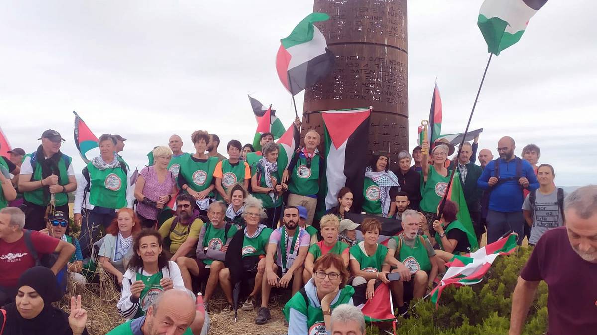 “Konta ezin ahala une hunkigarri bizitzen ari gara Palestinaren aldeko ibilaldian”