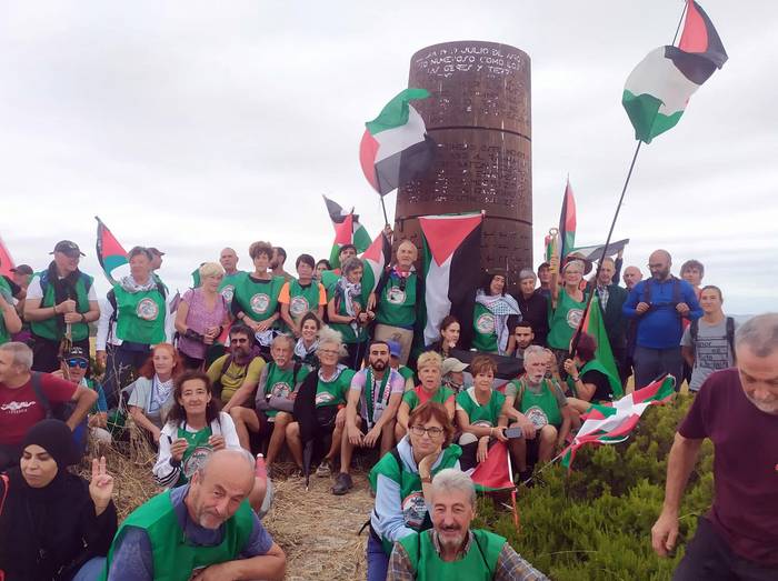 “Konta ezin ahala une hunkigarri bizitzen ari gara Palestinaren aldeko ibilaldian”