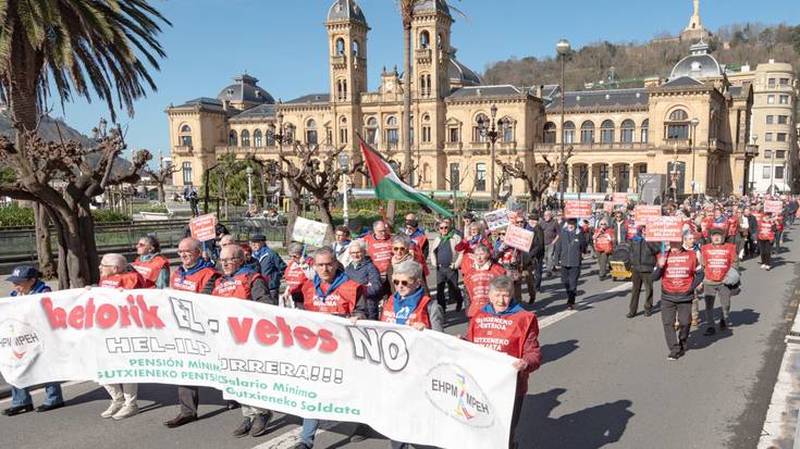 “Mobilizazioa da pentsiodunen mugimenduaren eskaerak lortzeko bermea”, pentsiodunen hitzetan
