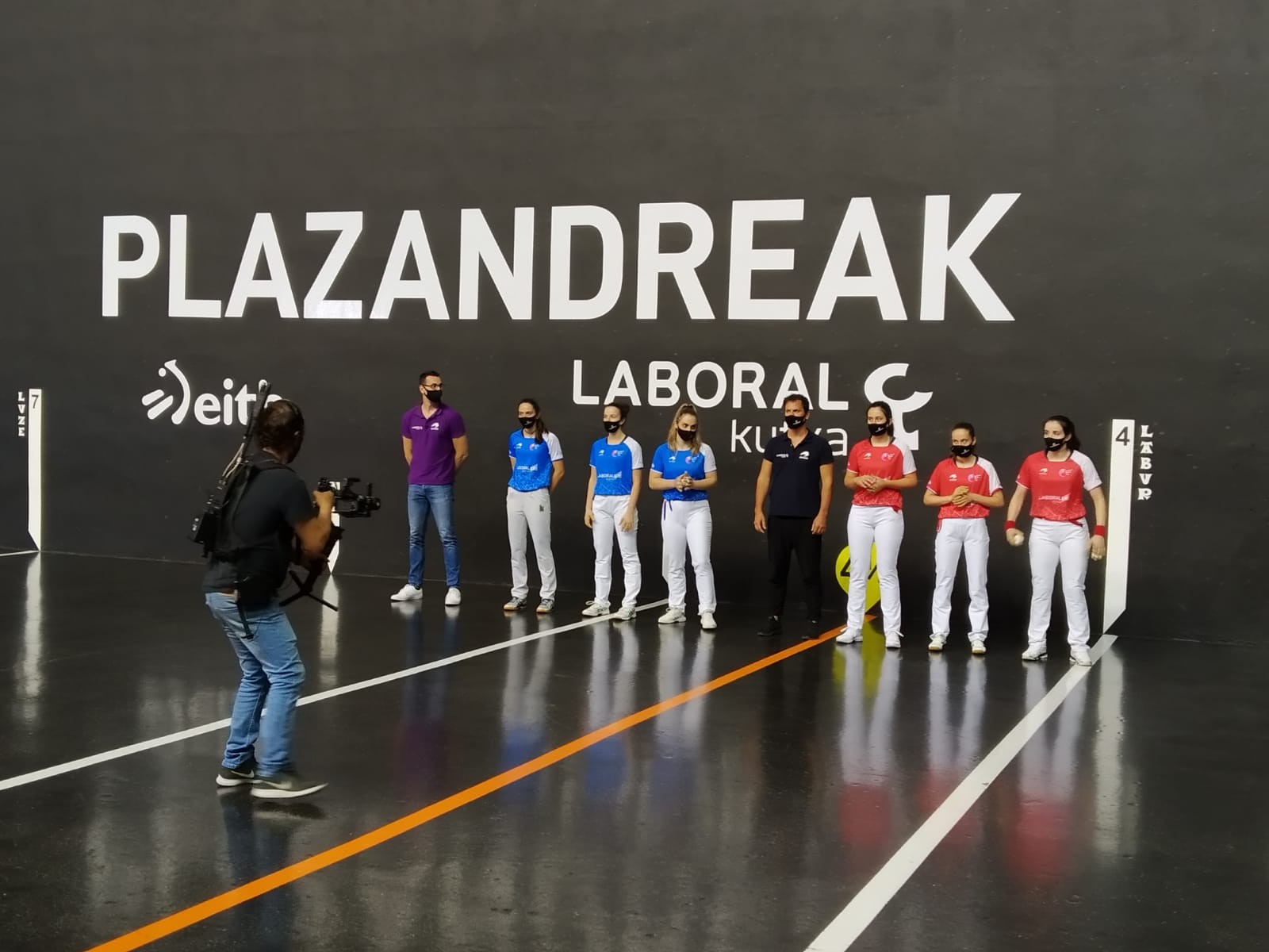 Nora Mendizabal garaile Plazandreak saioko bigarren jardunaldian