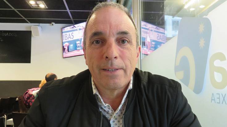 "Gazteak eskubaloira erakartzeko makulu izatea nahi dugu"
